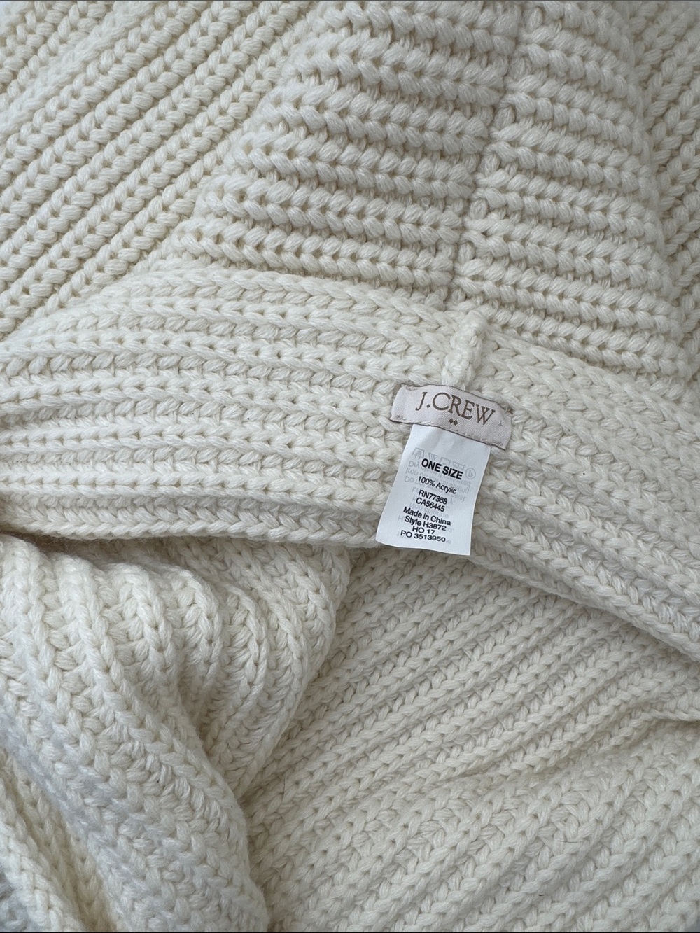 J Crew cream chunky knit infinity scarf. OS.
